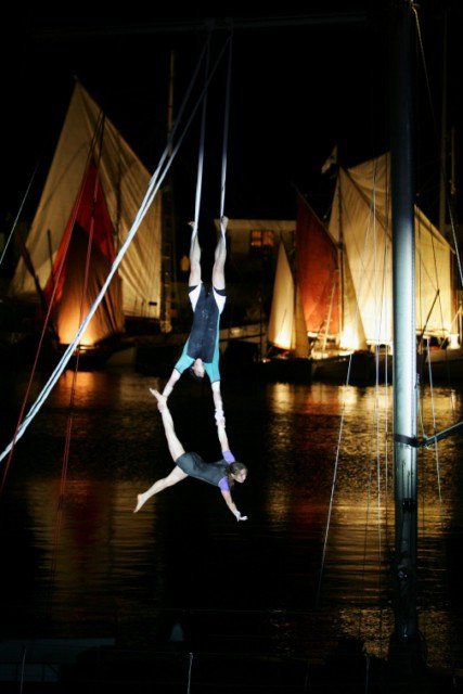 UNIQUE SHOW - CIRCUSNAVIGATING'