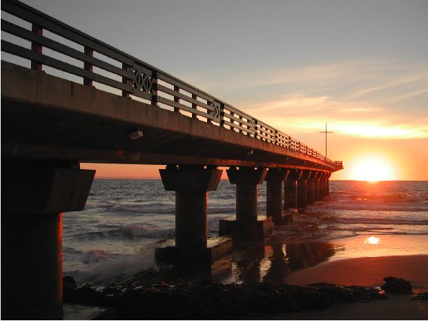 Hobie Pier Sunrise