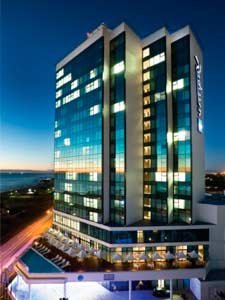 Radisson Blu Hotel PE host hotel venue for the Spec-Savers Ironman South Africa Expo & Registration