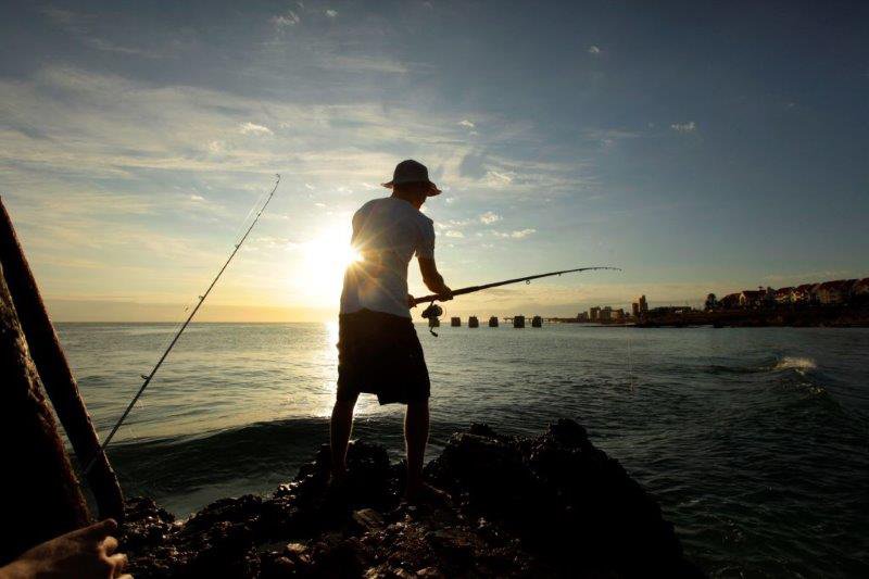 CAST OFF FROM THE CHARL MALAN QUAY IN THE PEOPLE’S PORT FESTIVAL ANGLING COMPETITION