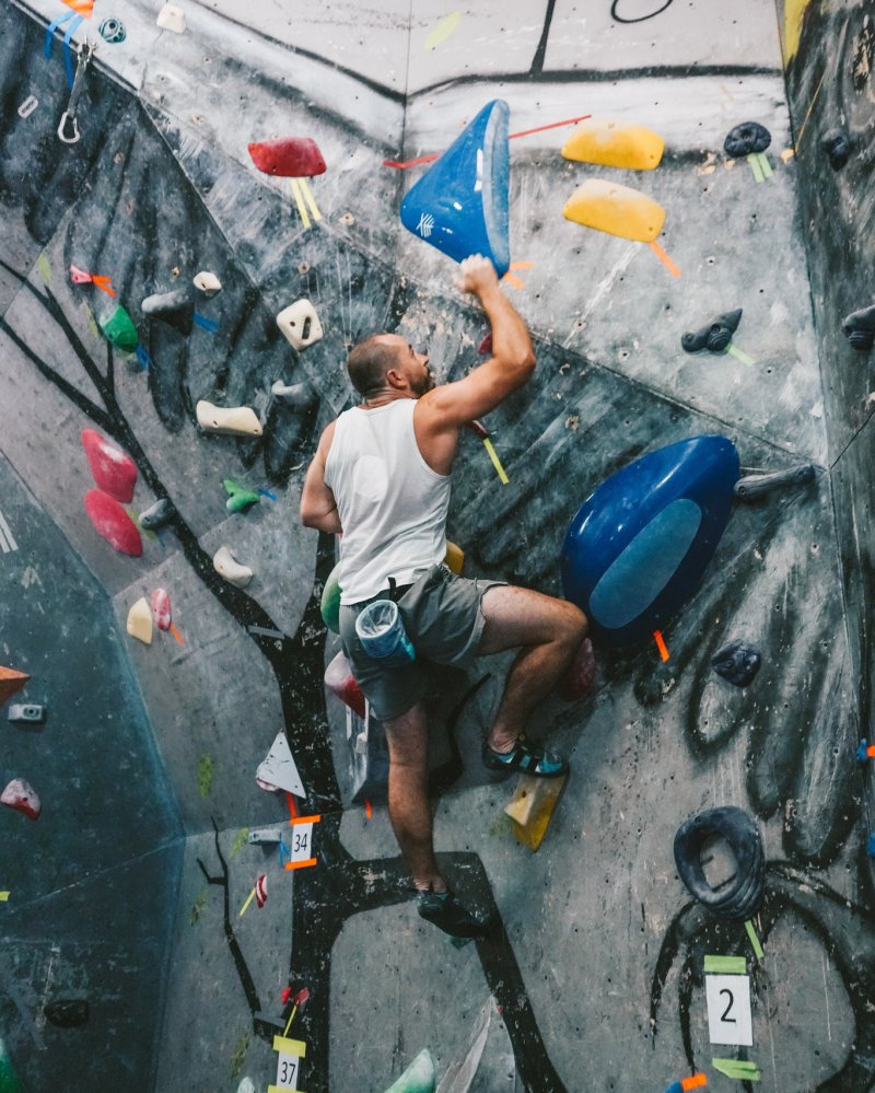 Climb Into the Festive Season! -3