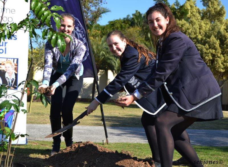COLLEGIATE HELPS GROW AND DEVELOP MISS EARTH PE
