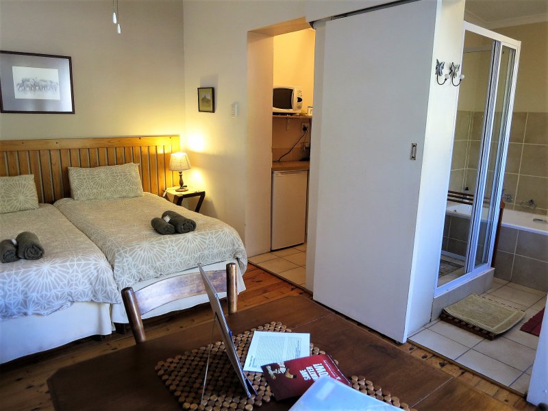 Dempsey's Guest House Early Spring Special-3