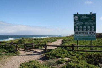 Guided Hiking Trail - Sacramento Hiking Trail