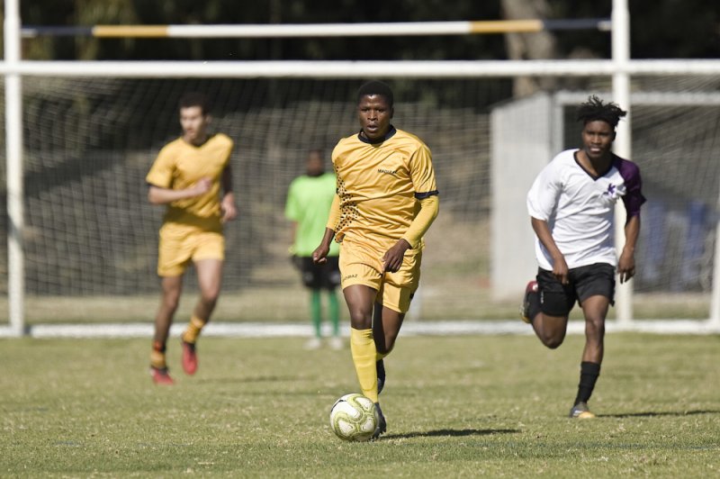 Madibaz men chase spot in Varsity Football