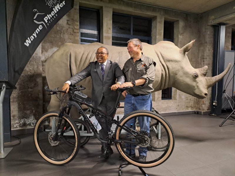 ONE LAND LOVE IT – Forever Rhino Ride Expedition 2022 - OLLIMove