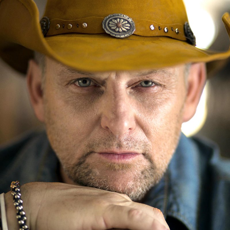 Steve Hofmeyr in Port Elizabeth