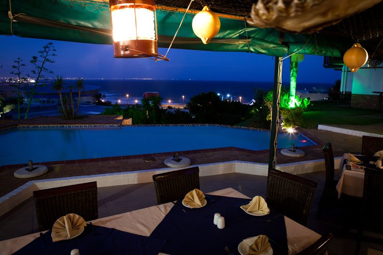 Sunday Lunch Buffet at Blackbeards Restaurant