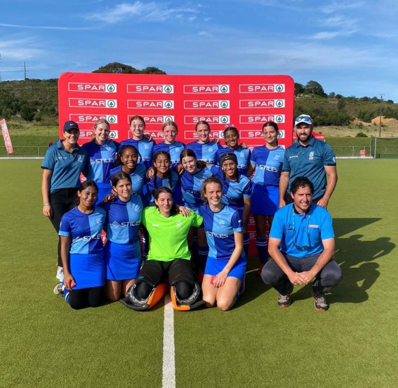 York beat champions to reclaim prestigious hockey title